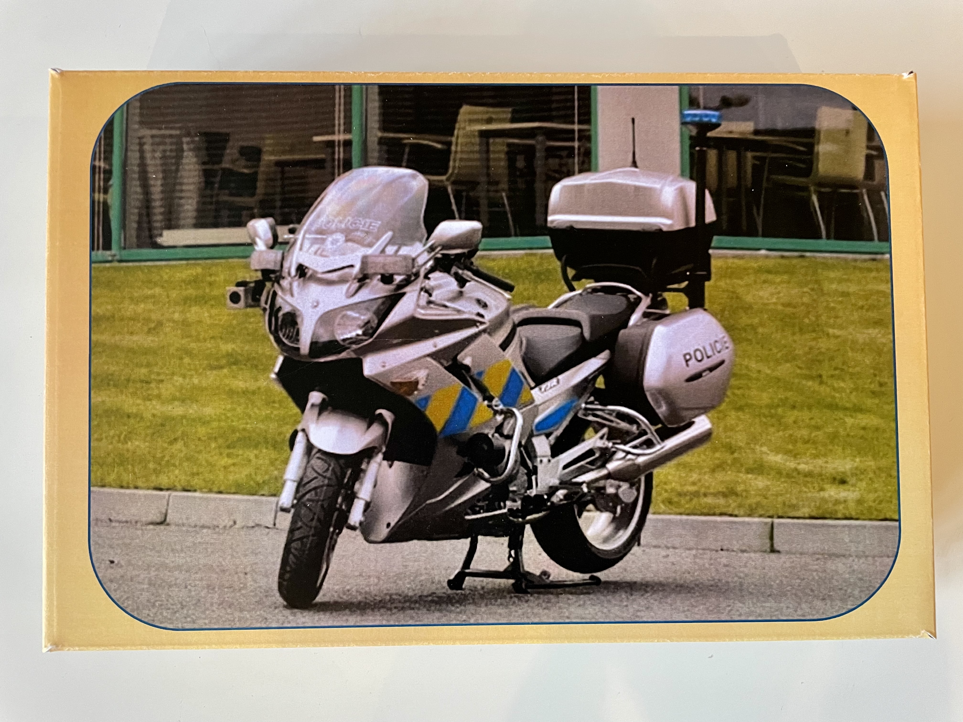 Puzzle - policejní motorka 100 dílkù - zvìtšit obrázek